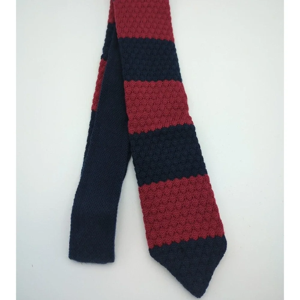 2014‎ The Knottery New York 100% Wool Necktie Striped Maroon & Navy Blue